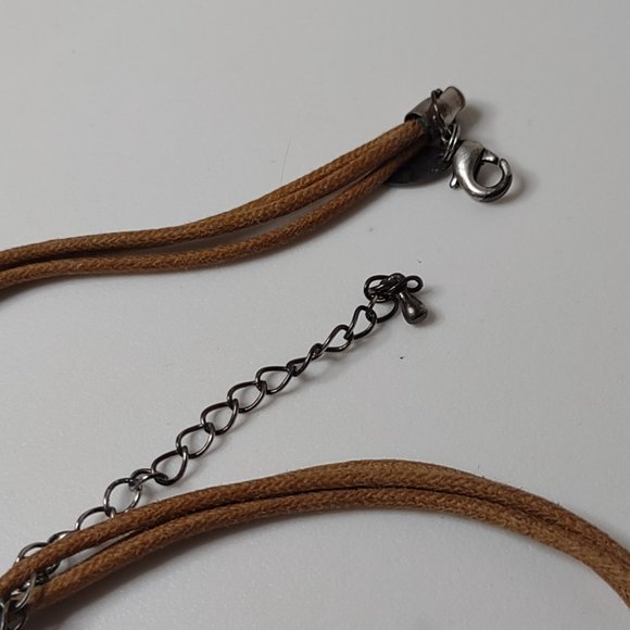 Lia Sophia Brown Shell Pendant Necklace Adjustable 16 To 17 Inches Long - Picture 6 of 10